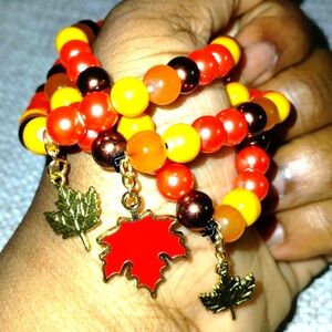 Thanksgiving Autumn Pearl bracelets with leaf charms